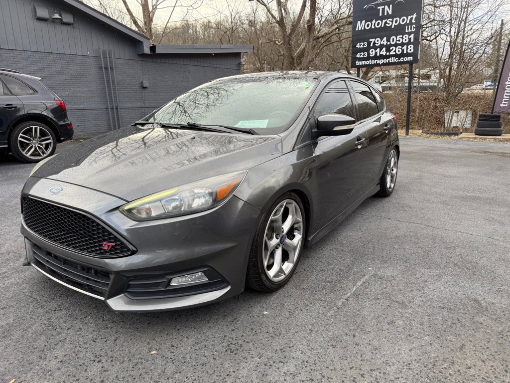 Used 2017 Ford Focus ST image 14