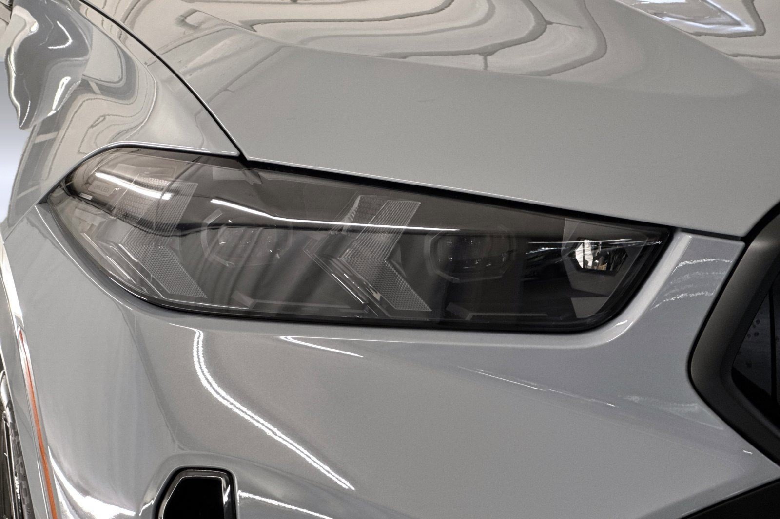 New 2027 BMW X6 xDrive40i w/ Executive Package AWD/4WD image 10