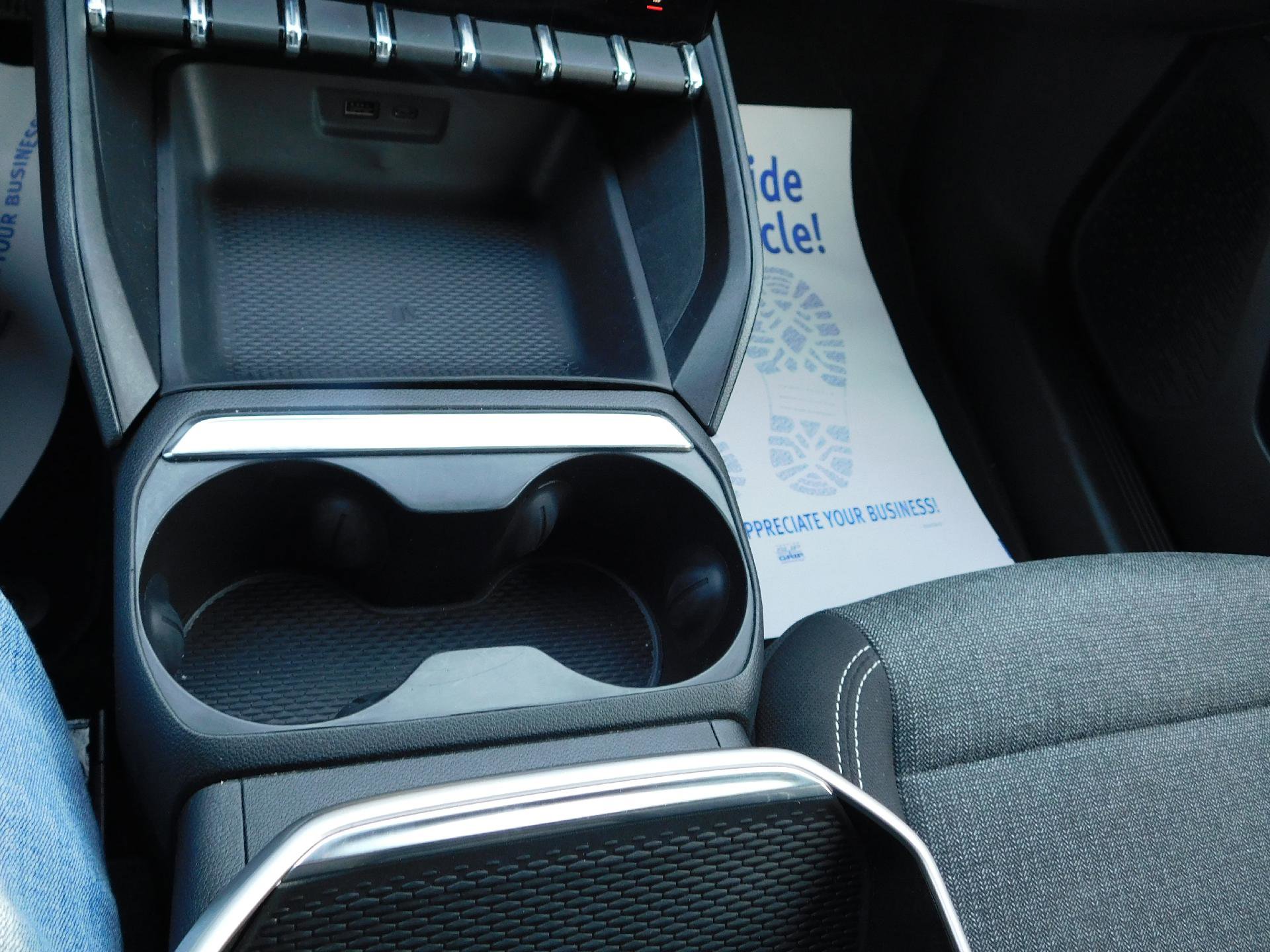 Used 2025 GMC Terrain Elevation image 31