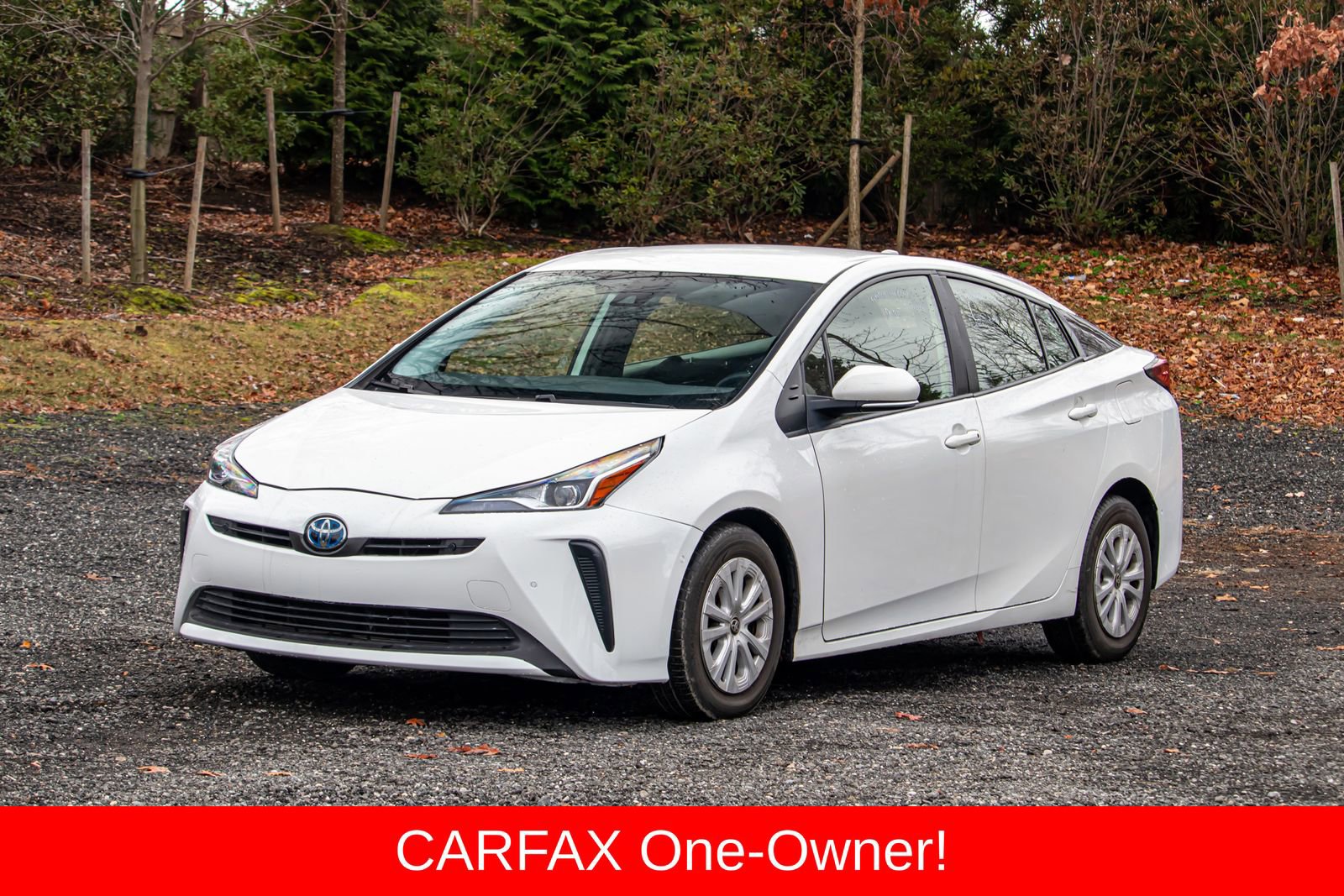 Used 2022 Toyota Prius LE image 1