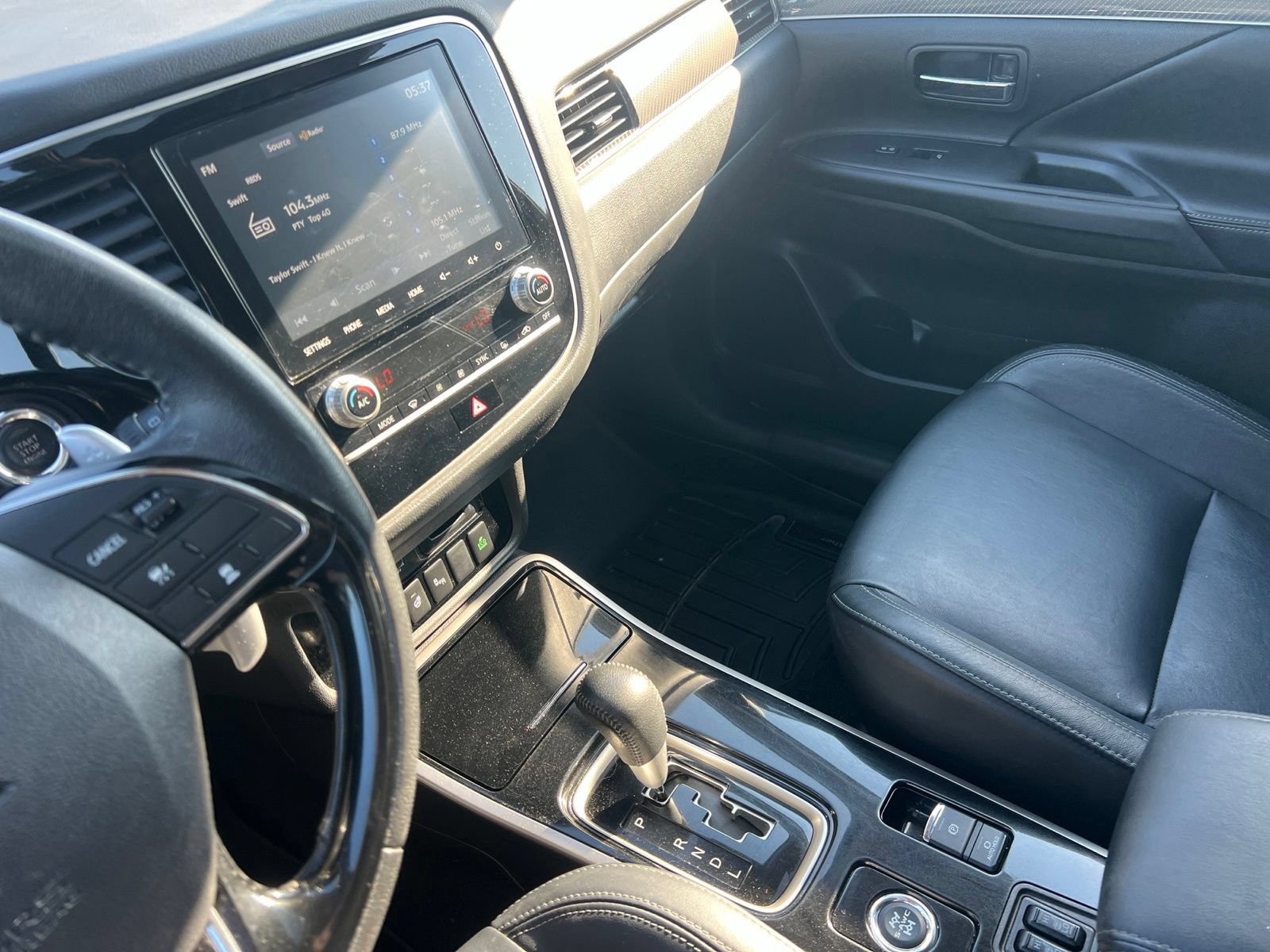 Used 2020 Mitsubishi Outlander GT AWD/4WD image 18