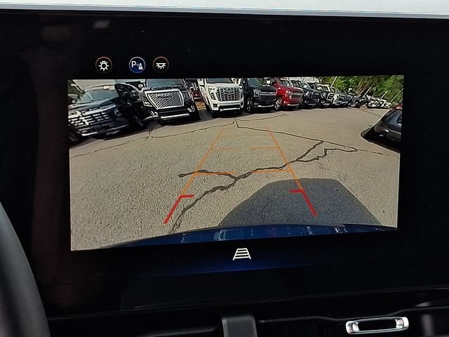 Used 2025 Chevrolet Equinox LT FWD image 17