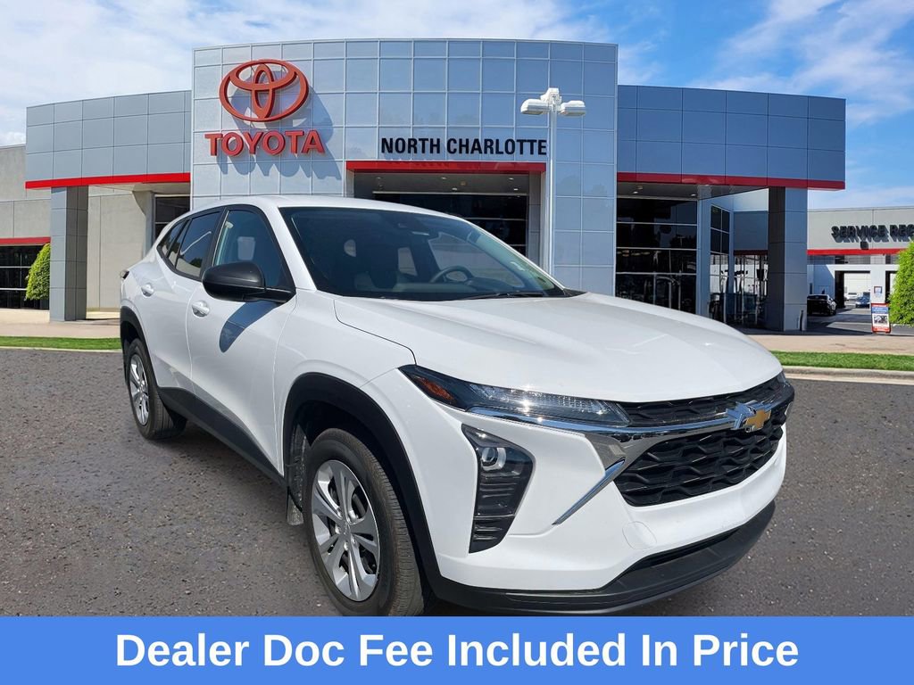 Used 2024 Chevrolet Trax LS w/ Driver Confidence Package