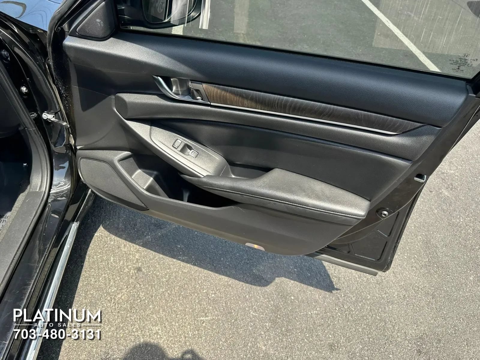 Used 2020 Honda Accord Touring image 17