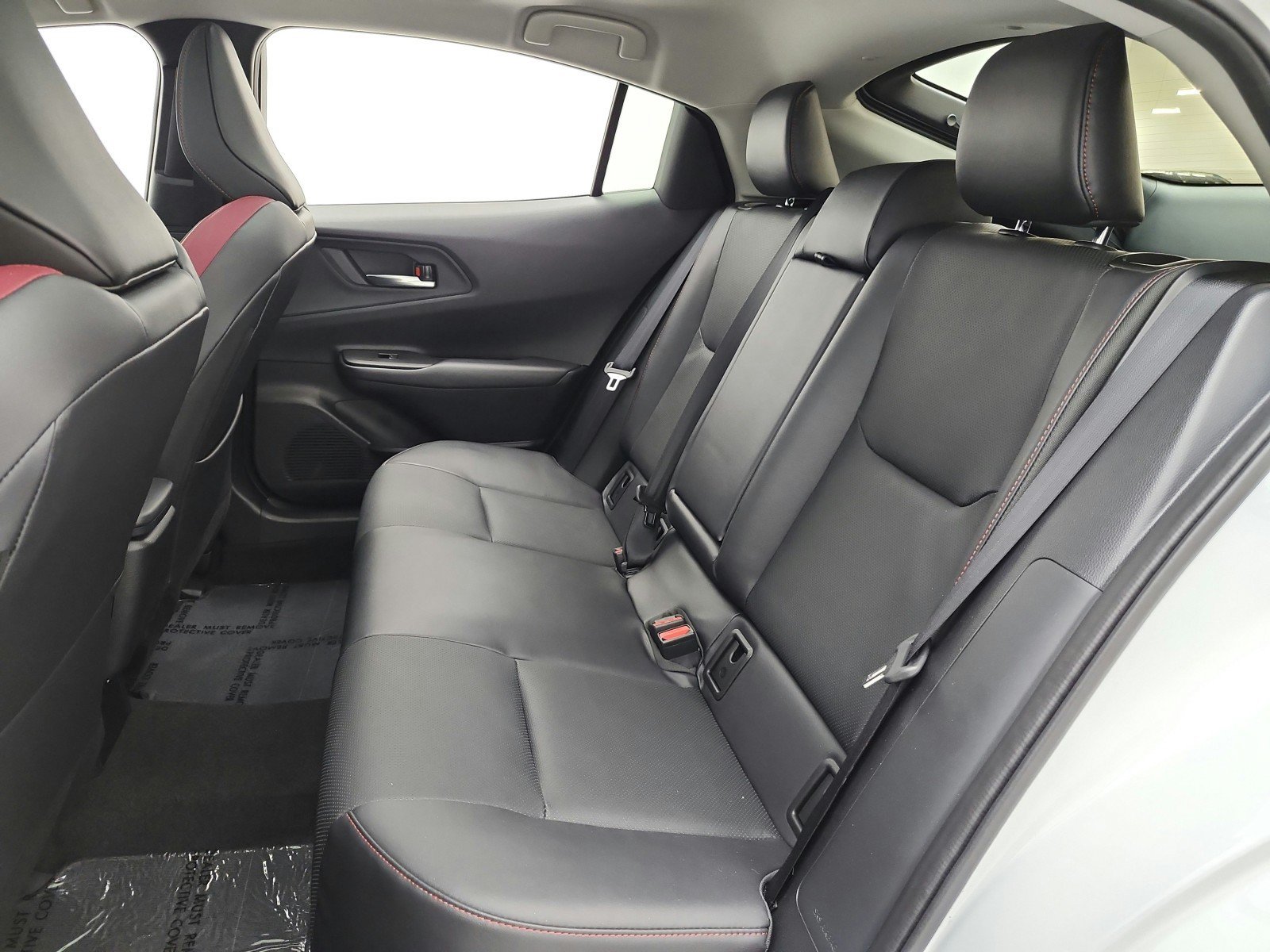 Used 2024 Toyota Prius Prime FWD image 15