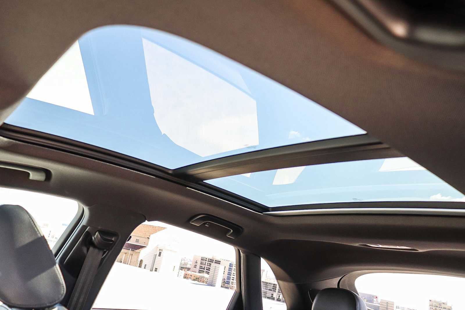 Used 2018 Audi Q3 2.0T Premium Plus w/ Premium Plus Package image 38