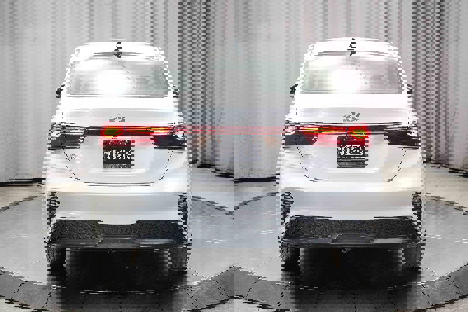 Used 2023 Kia Forte LXS image 7