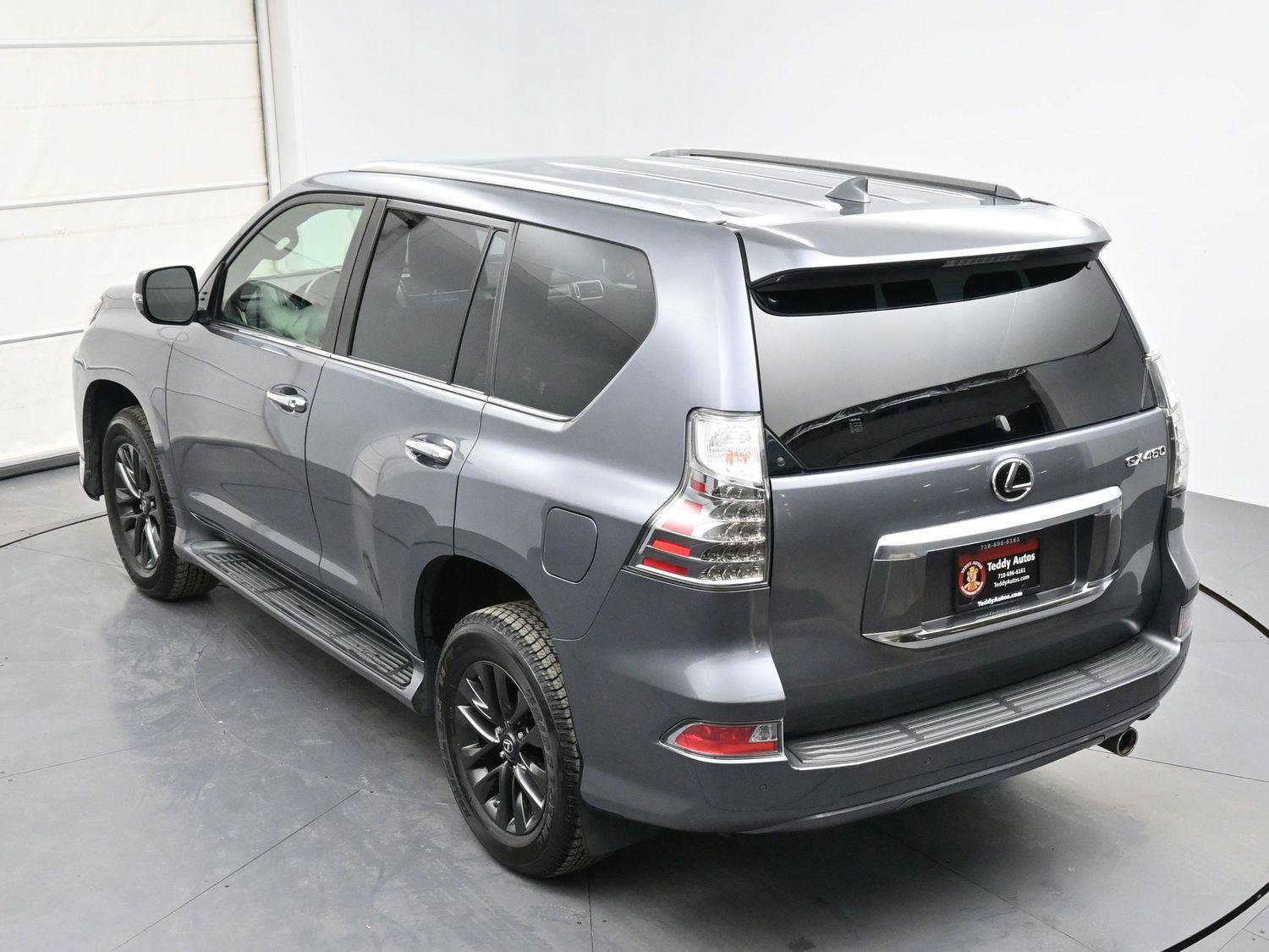 Used 2020 Lexus GX 460 Premium w/ Premium Package image 32