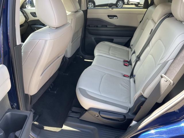 Certified 2023 Nissan Pathfinder SL image 11
