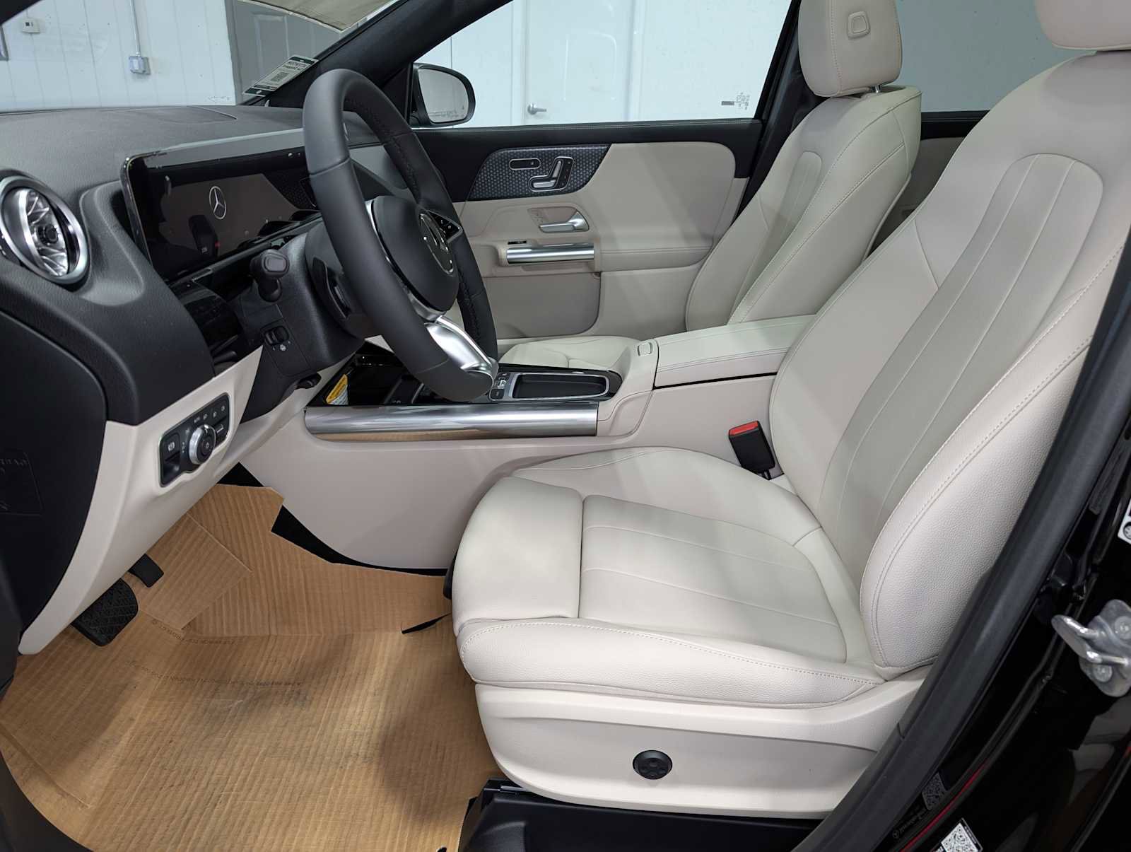 New 2026 Mercedes-Benz GLA 250 4MATIC image 4