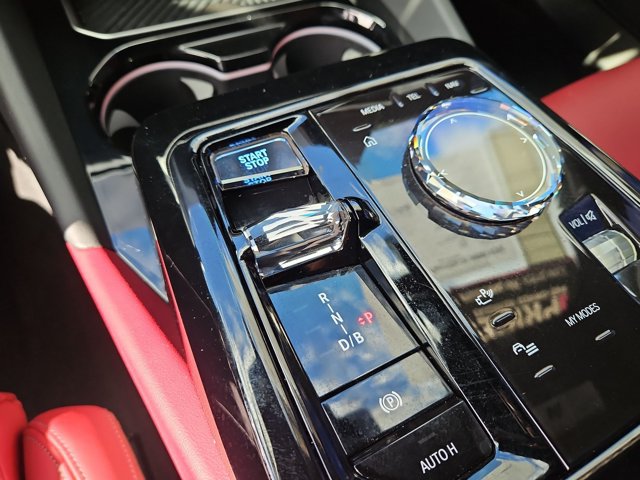 Certified 2024 BMW i5 eDrive40i w/ Executive Package RWD image 12