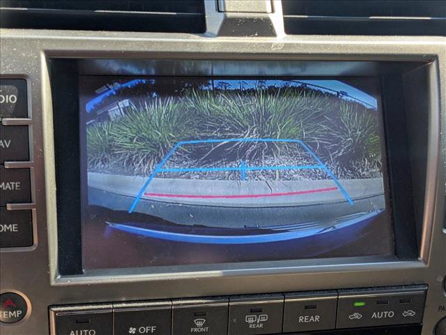 Used 2016 Lexus GX 460 image 9