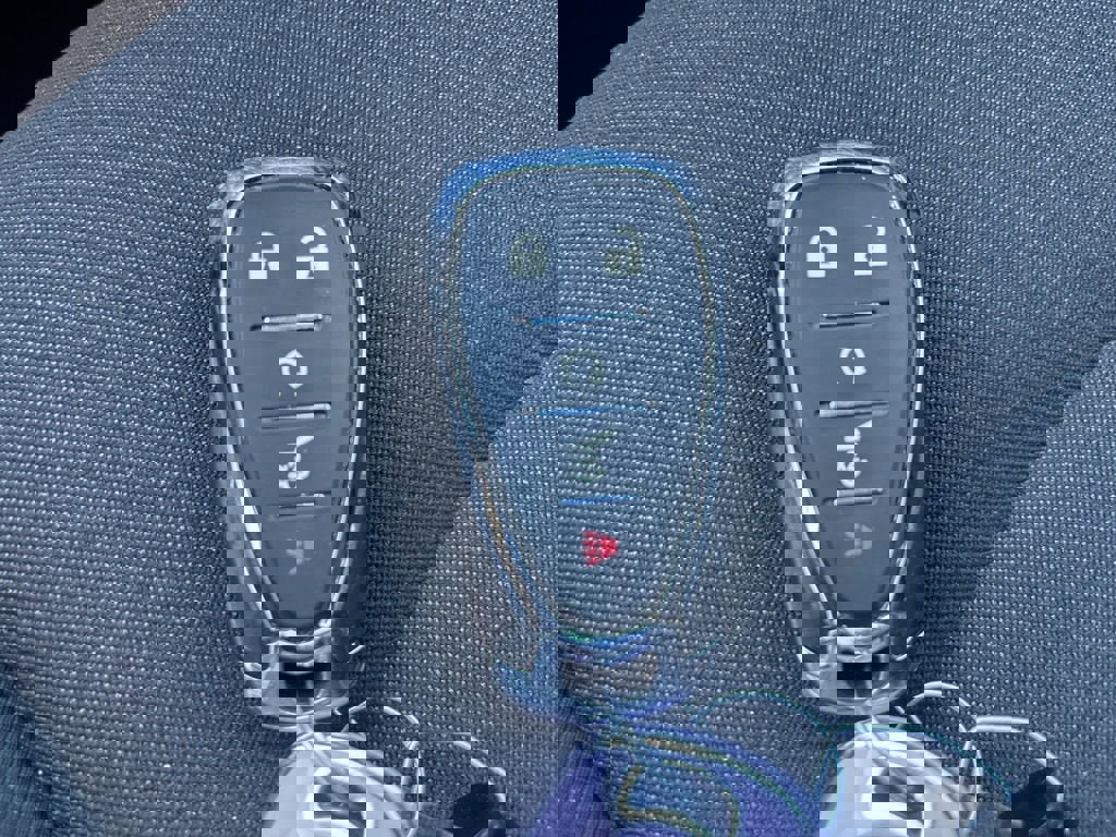 Used 2024 Chevrolet Equinox RS image 20