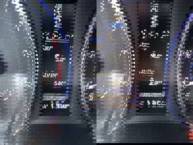 Used 2015 Toyota Highlander XLE image 16