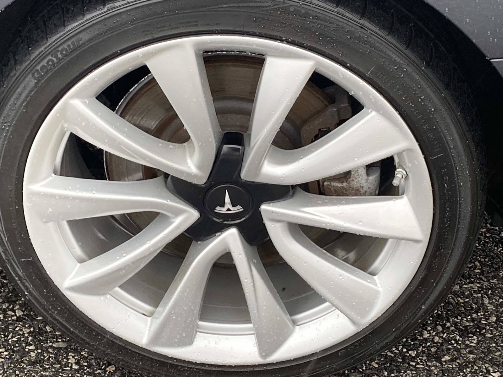 Used 2018 Tesla Model 3 Long Range RWD image 23