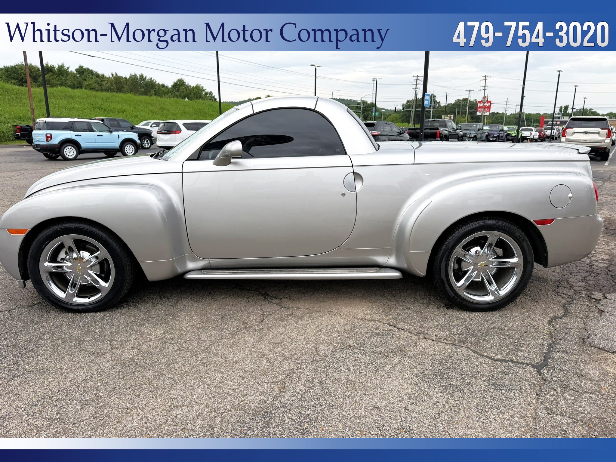 Used 2005 Chevrolet SSR w/ Preferred Equipment Group RWD image 3