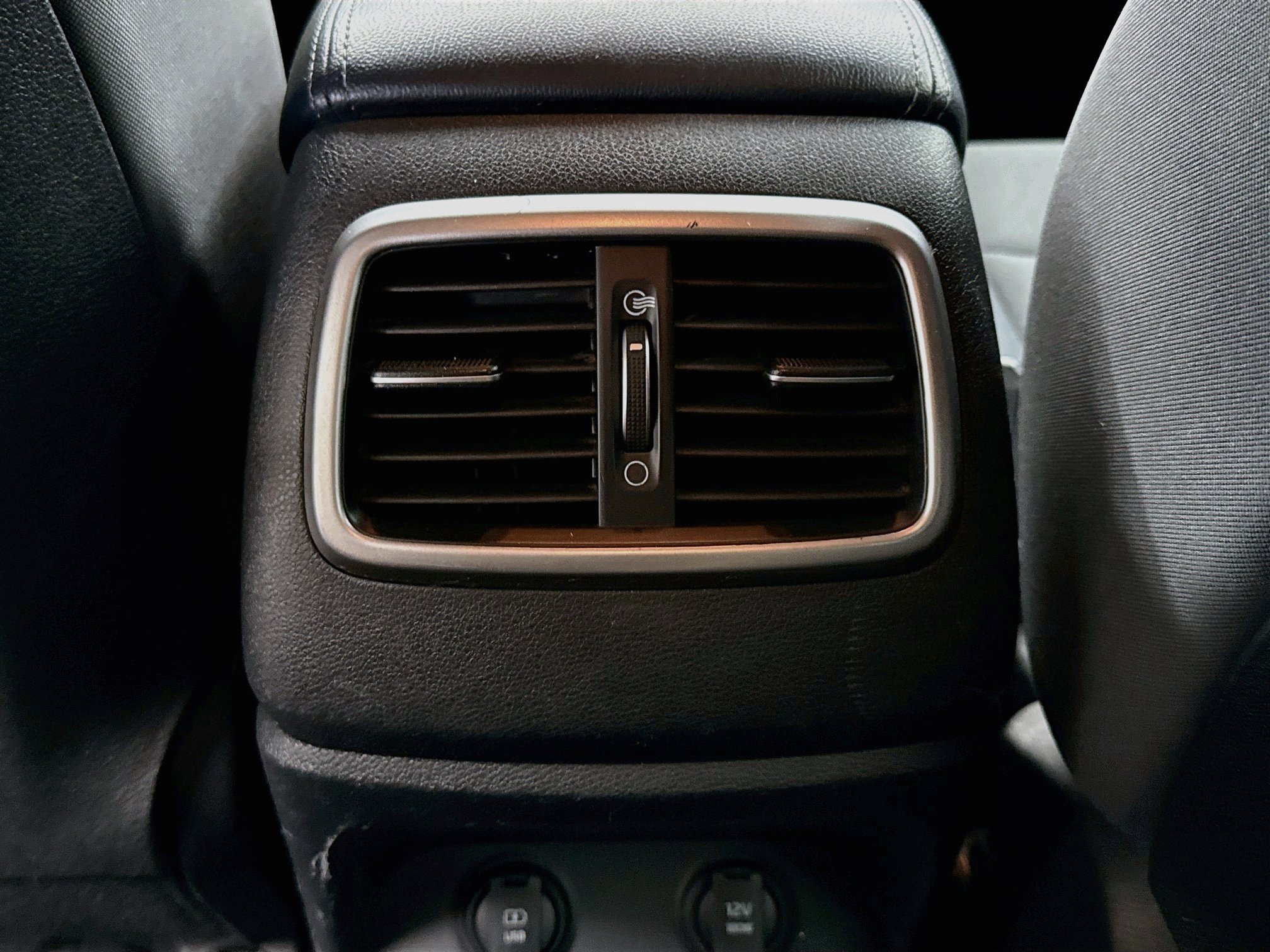 Used 2019 Kia Sorento AWD image 27