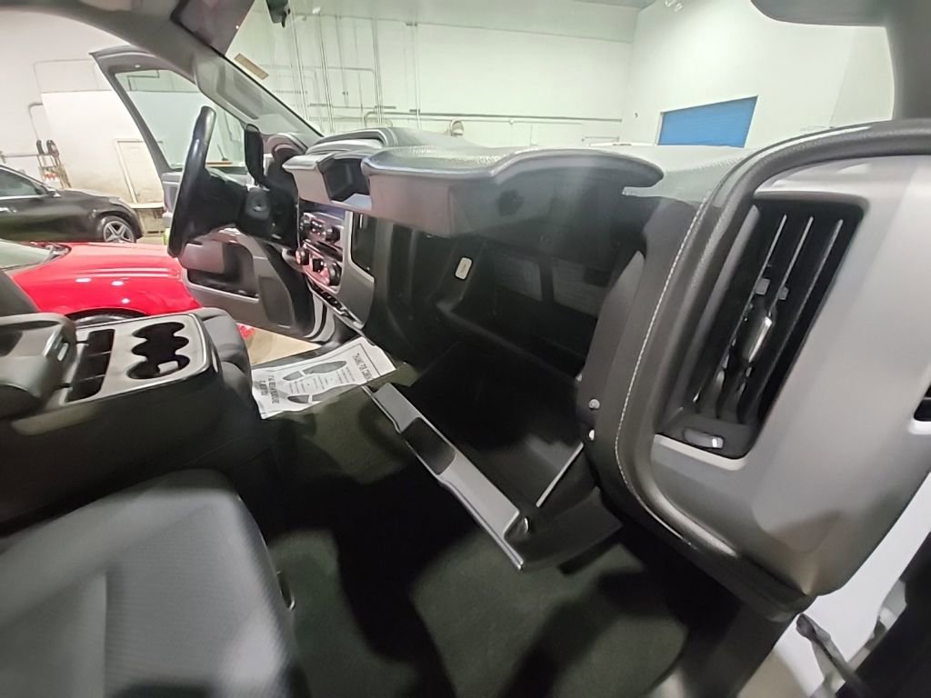 Used 2016 GMC Sierra 2500 SLE w/ SLE Preferred Package AWD/4WD image 16