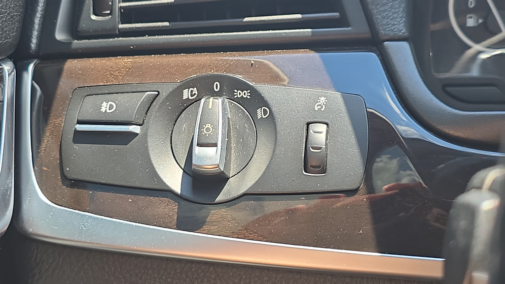 Used 2016 BMW 528i xDrive Sedan AWD/4WD image 19
