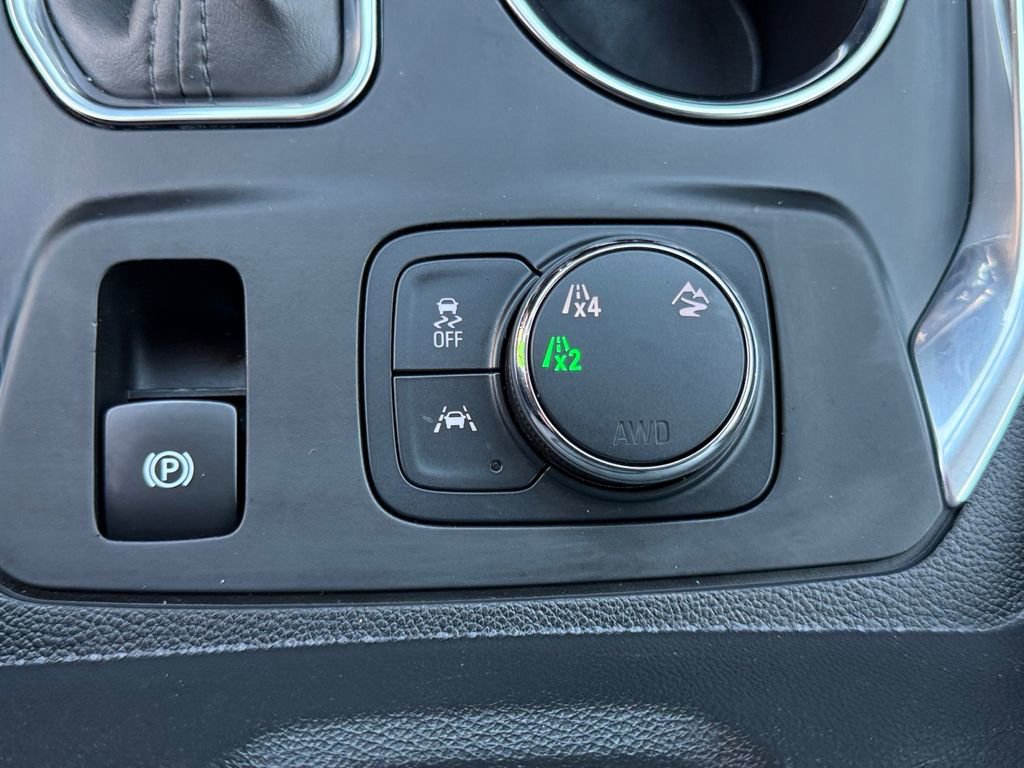 Used 2021 Chevrolet Traverse RS image 20