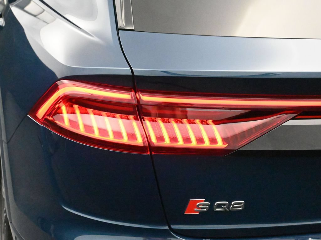Used 2022 Audi SQ8 Prestige AWD/4WD image 12