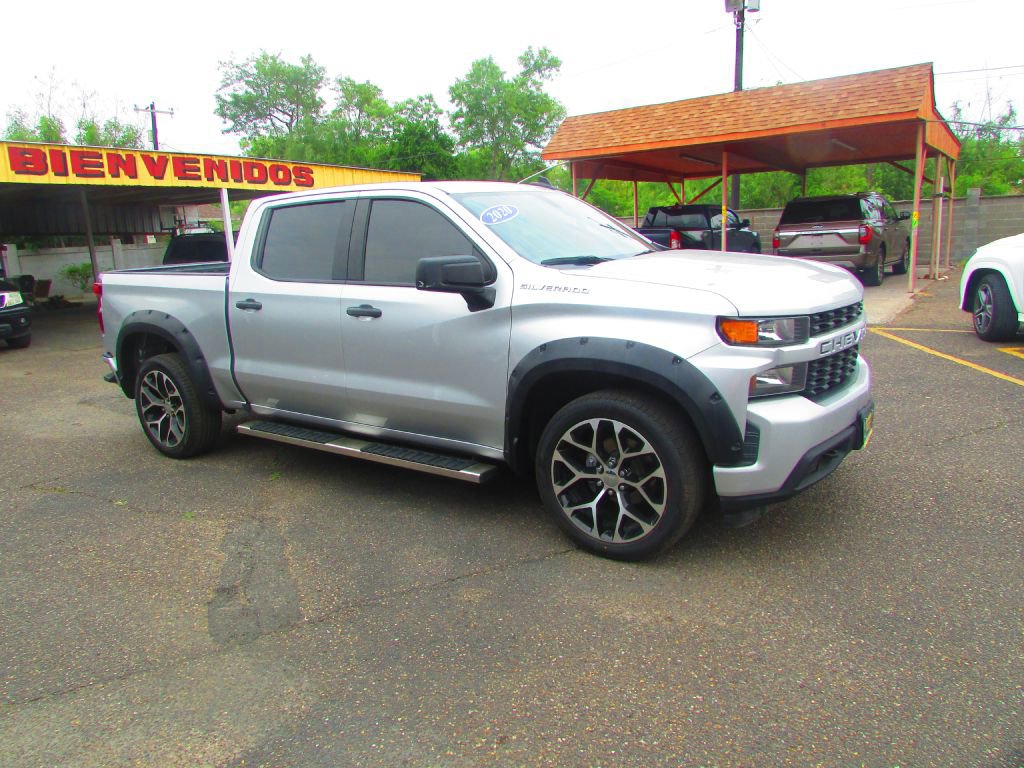 Used 2020 Chevrolet Silverado 1500 Custom w/ Custom Value Package image 4