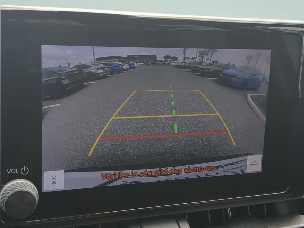 Used 2023 Toyota RAV4 XLE w/ Convenience Package image 18