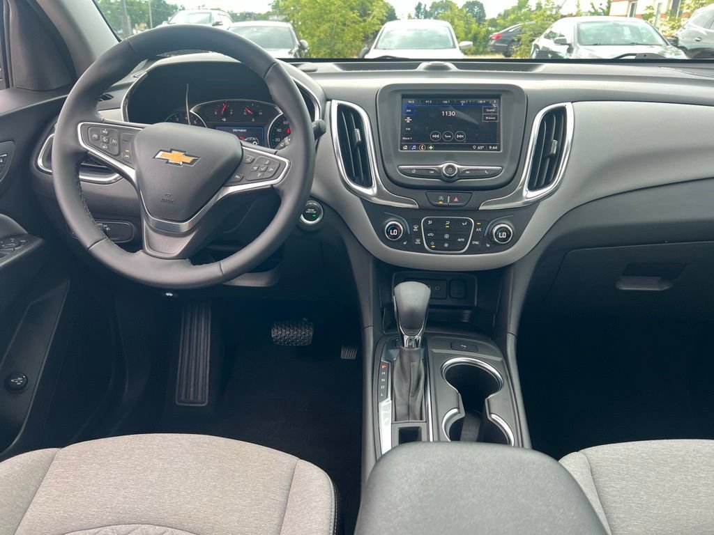 Used 2024 Chevrolet Equinox LT AWD/4WD image 18