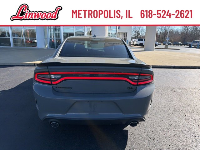 Used 2023 Dodge Charger R/T w/ Blacktop Package image 5