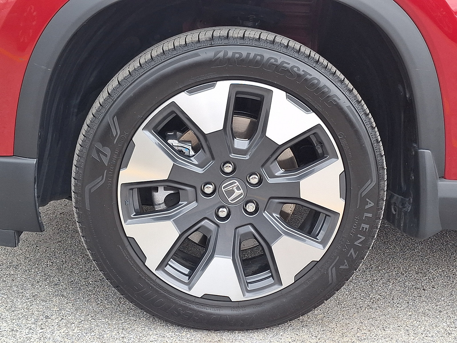 Used 2026 Honda Pilot Elite image 8