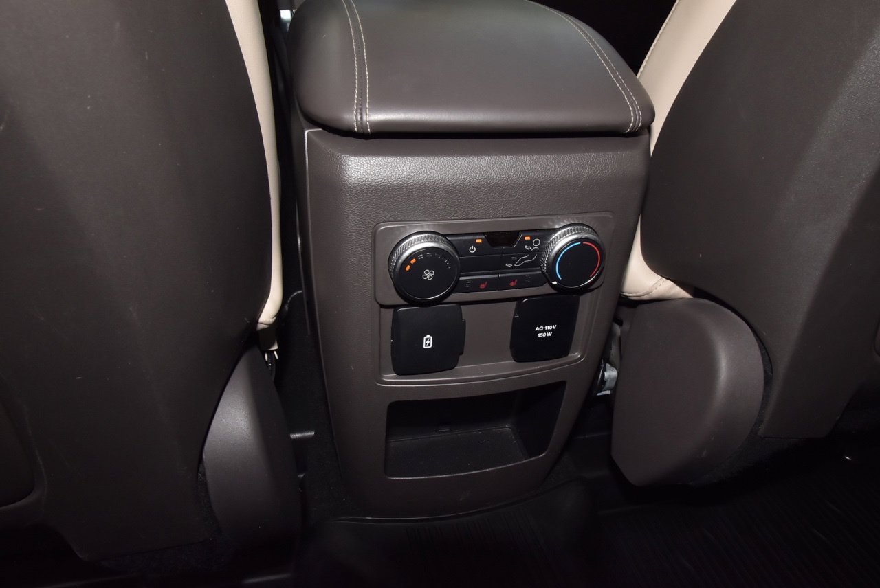 Used 2020 Ford Explorer Platinum w/ Premium Technology Package AWD/4WD image 20