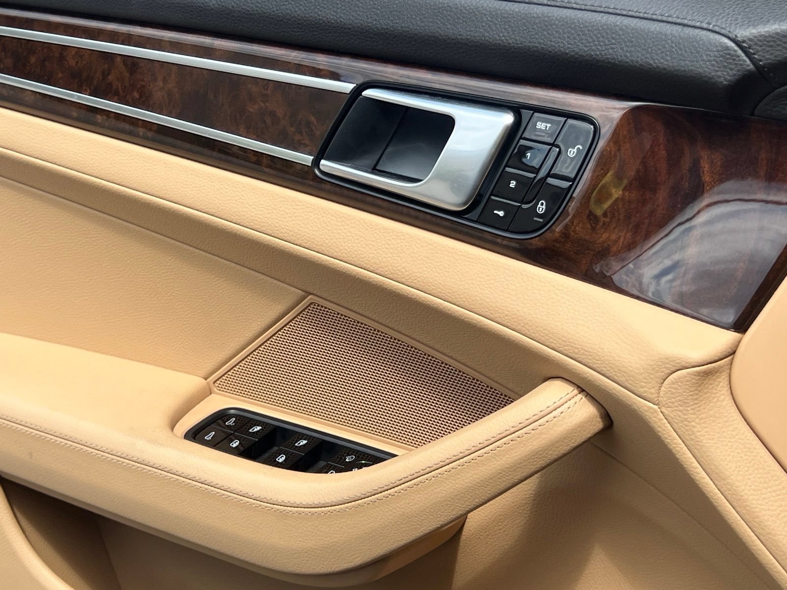 Certified 2018 Porsche Panamera 4S AWD/4WD image 35