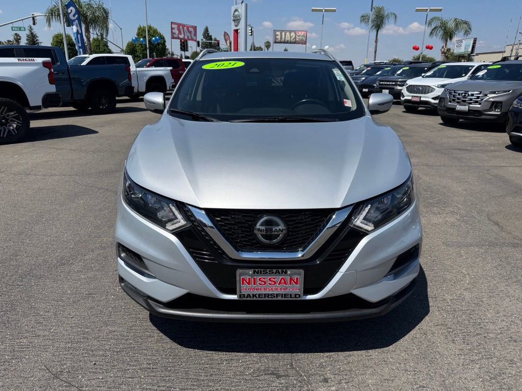 Used 2021 Nissan Rogue Sport SV FWD image 2