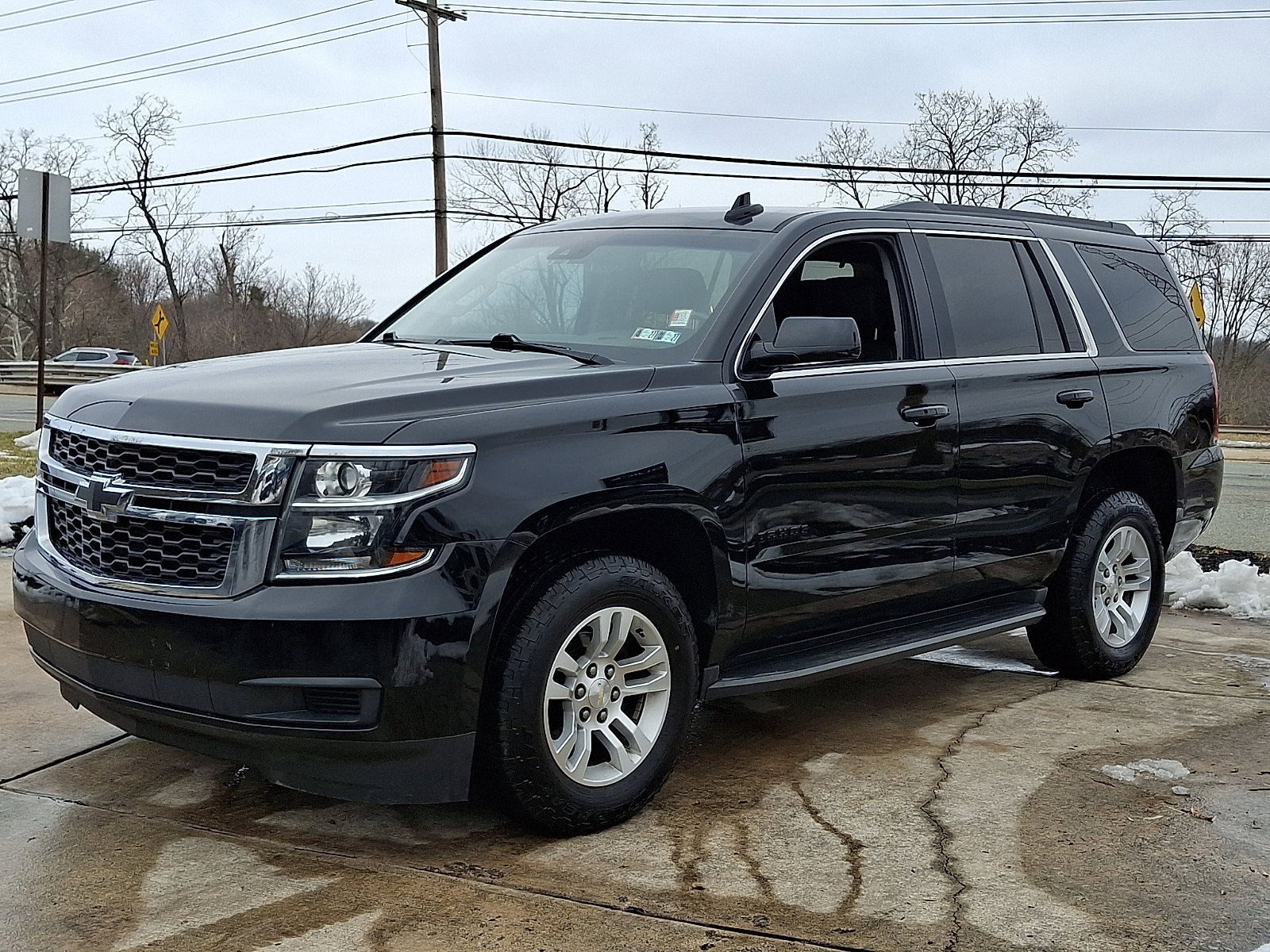 Used 2018 Chevrolet Tahoe LT image 3