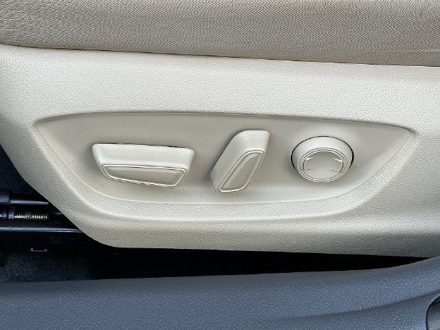 Used 2023 Toyota Camry LE FWD image 21