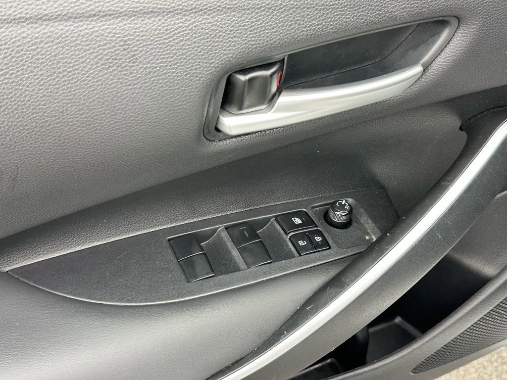 Used 2024 Toyota Corolla SE image 14