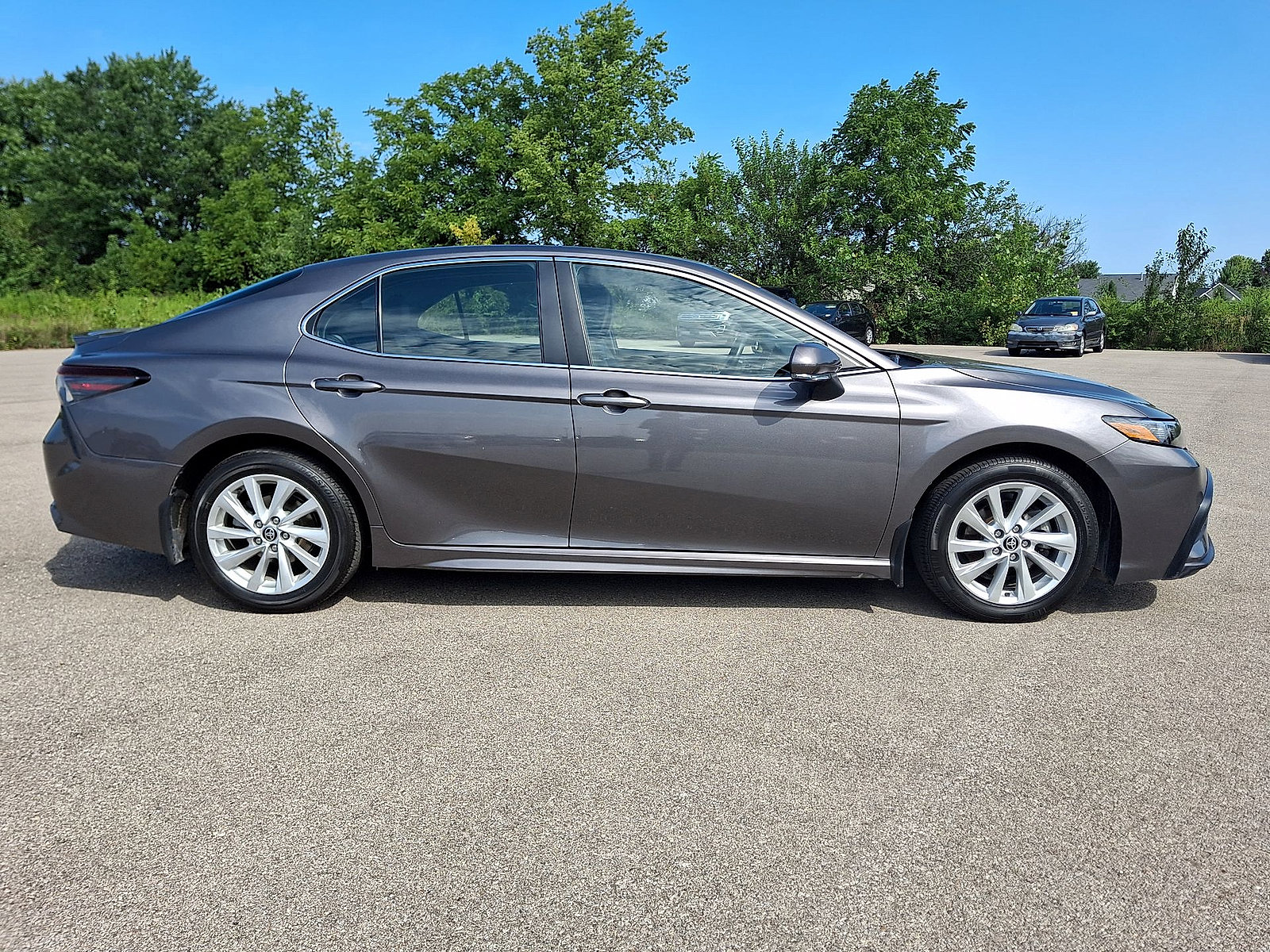 Used 2024 Toyota Camry SE FWD image 26