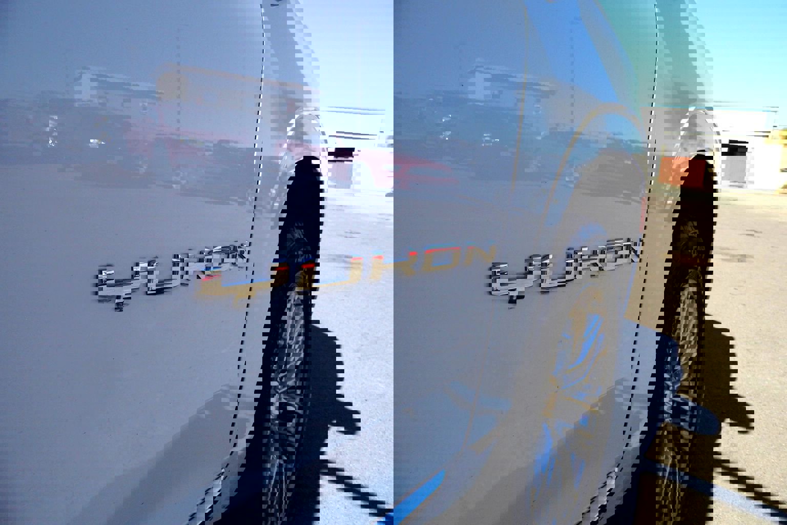 Used 2021 GMC Yukon SLT w/ SLT Premium Package image 30