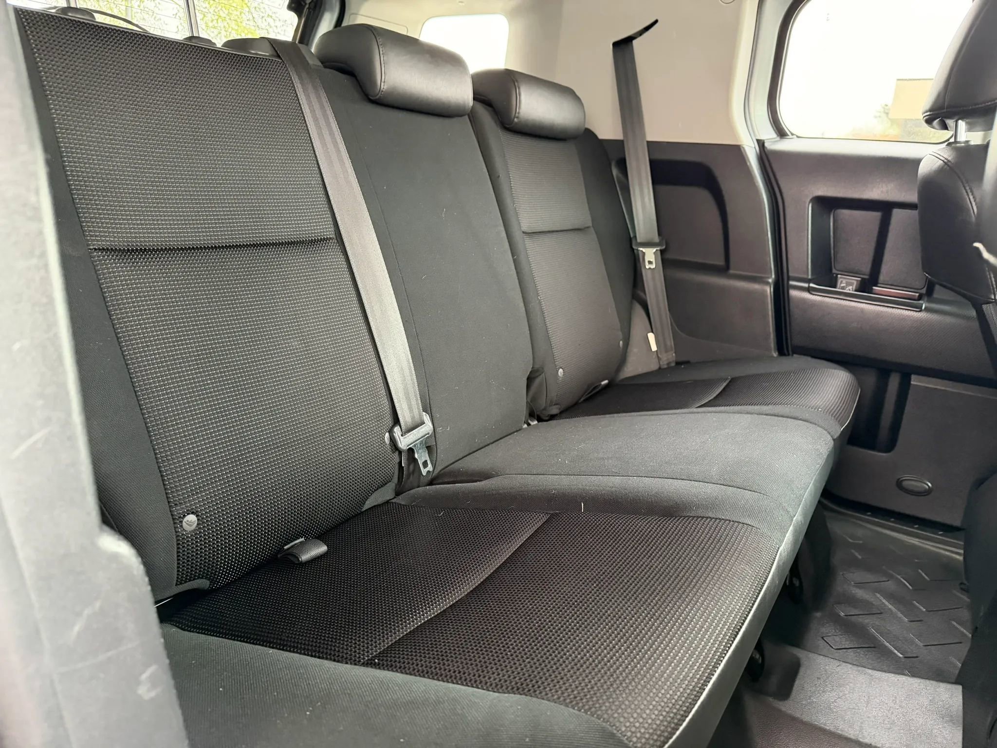 Used 2007 Toyota FJ Cruiser 4WD image 16