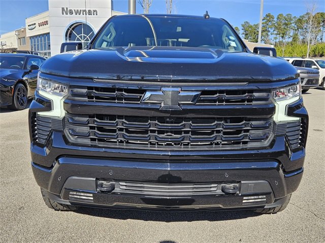 Used 2024 Chevrolet Silverado 1500 RST w/ Convenience Package II image 2