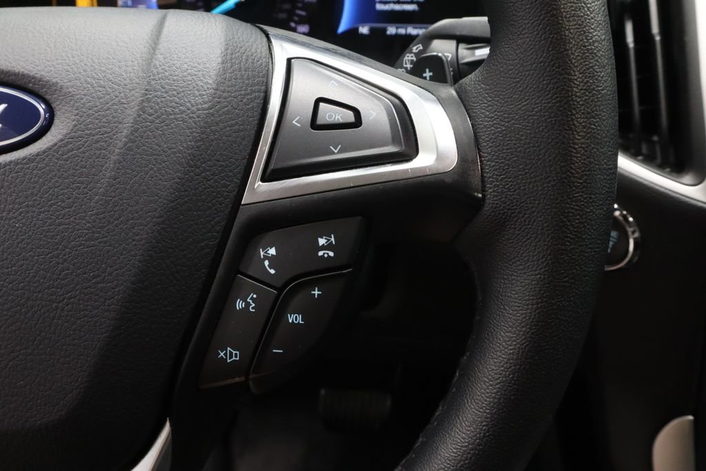 Certified 2024 Ford Edge SEL w/ Convenience Package AWD/4WD image 30