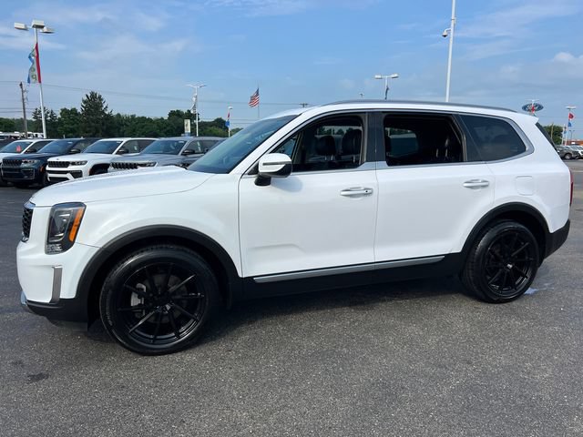 Used 2022 Kia Telluride S AWD/4WD image 3