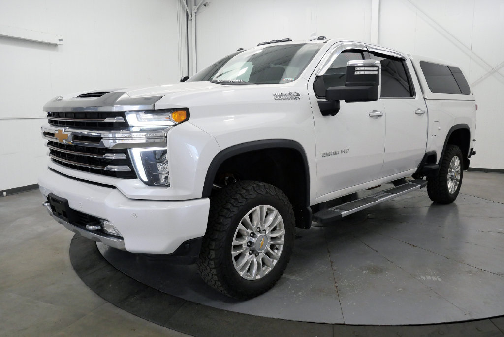 Used 2023 Chevrolet Silverado 2500 High Country w/ Safety Package II AWD/4WD image 4