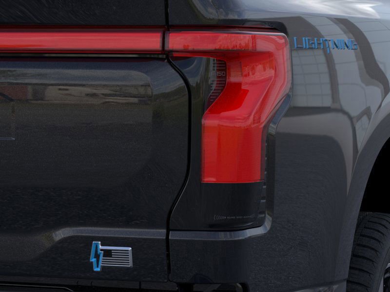 New 2025 Ford F150 Lightning Platinum image 32