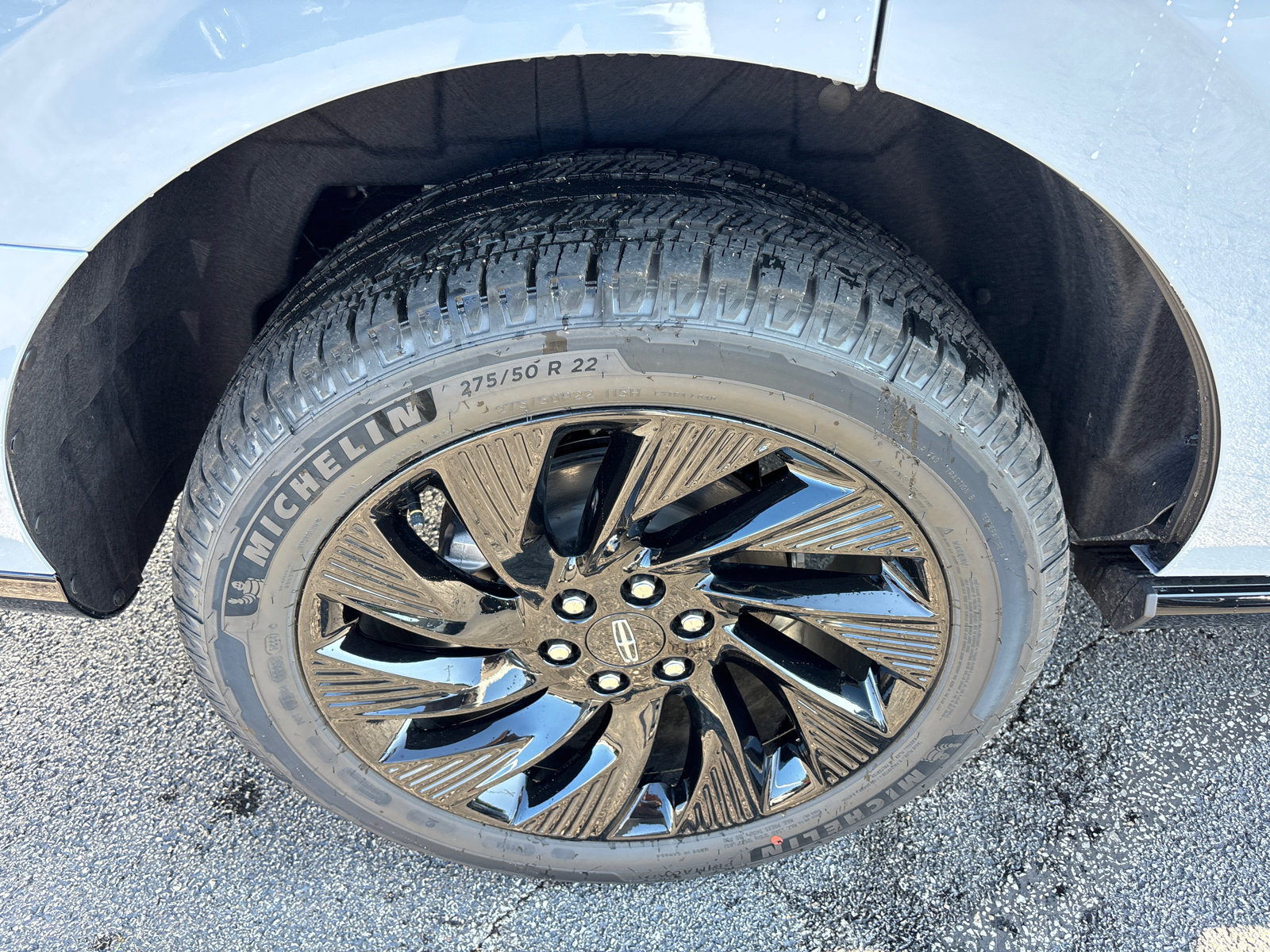 New 2025 Lincoln Navigator Reserve w/ Jet Appearance Package image 10