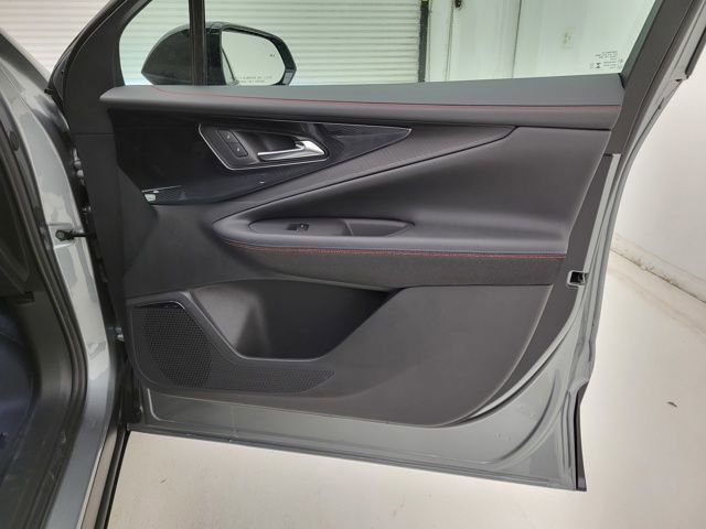 New 2025 Chevrolet Blazer EV RS image 39