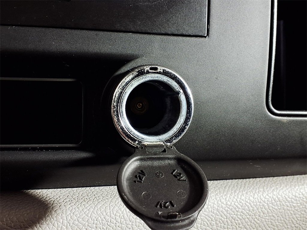 Used 2013 Chevrolet Silverado 1500 LT image 23