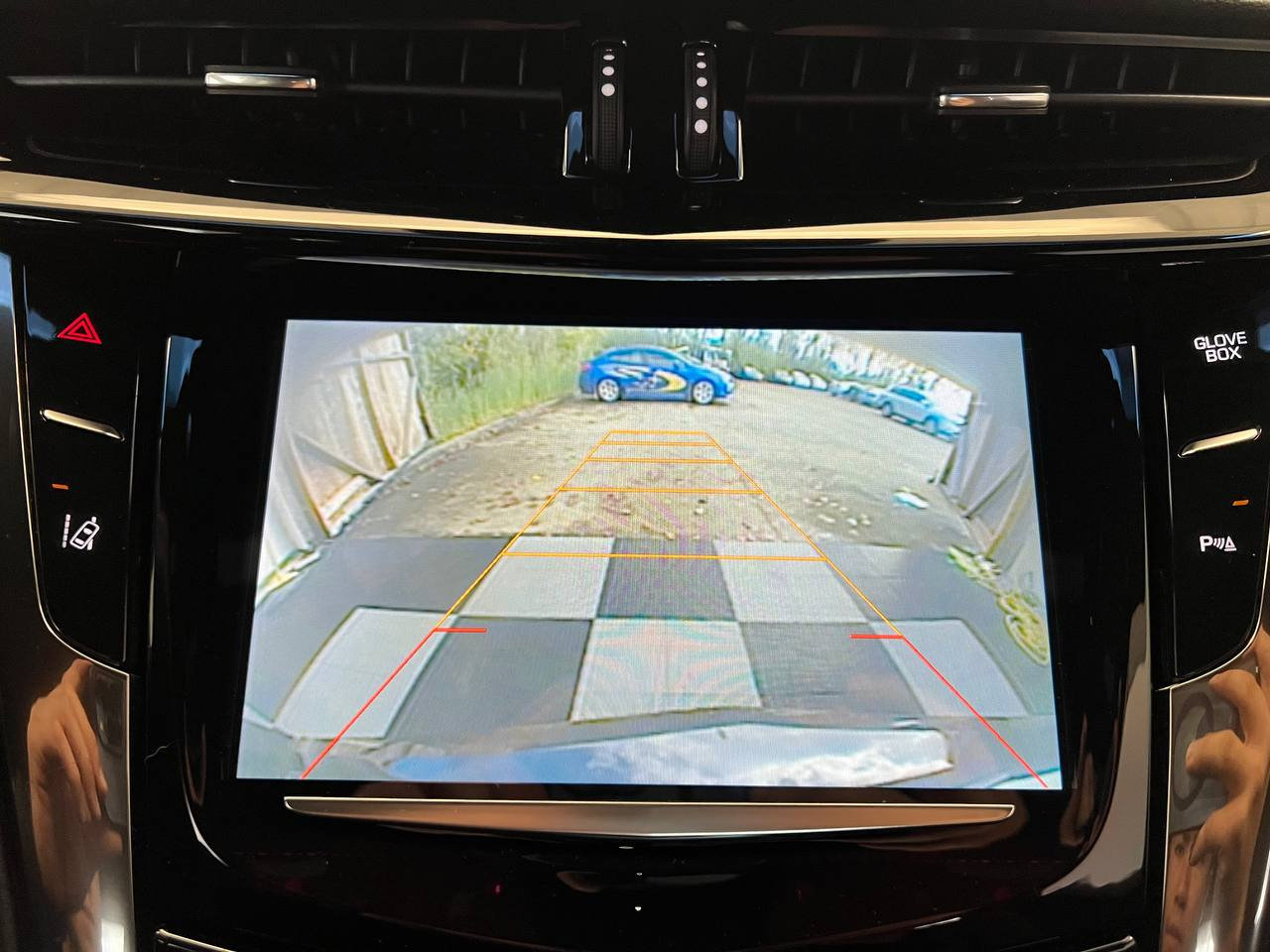 Used 2014 Cadillac ELR w/ Luxury Package image 17