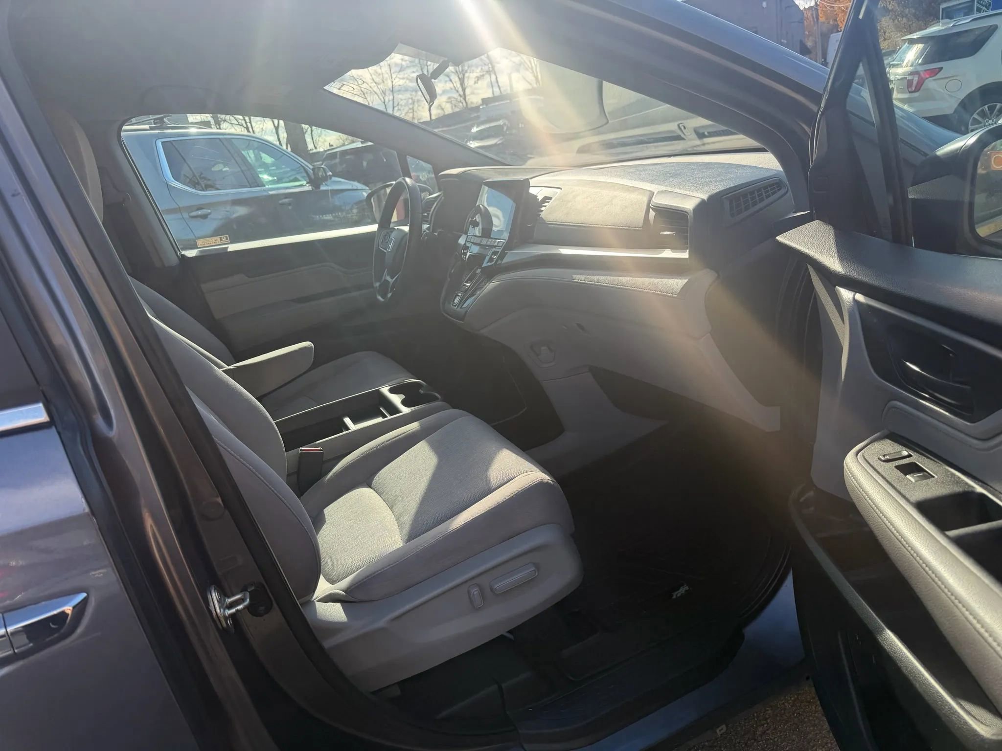 Used 2019 Honda Odyssey EX image 25
