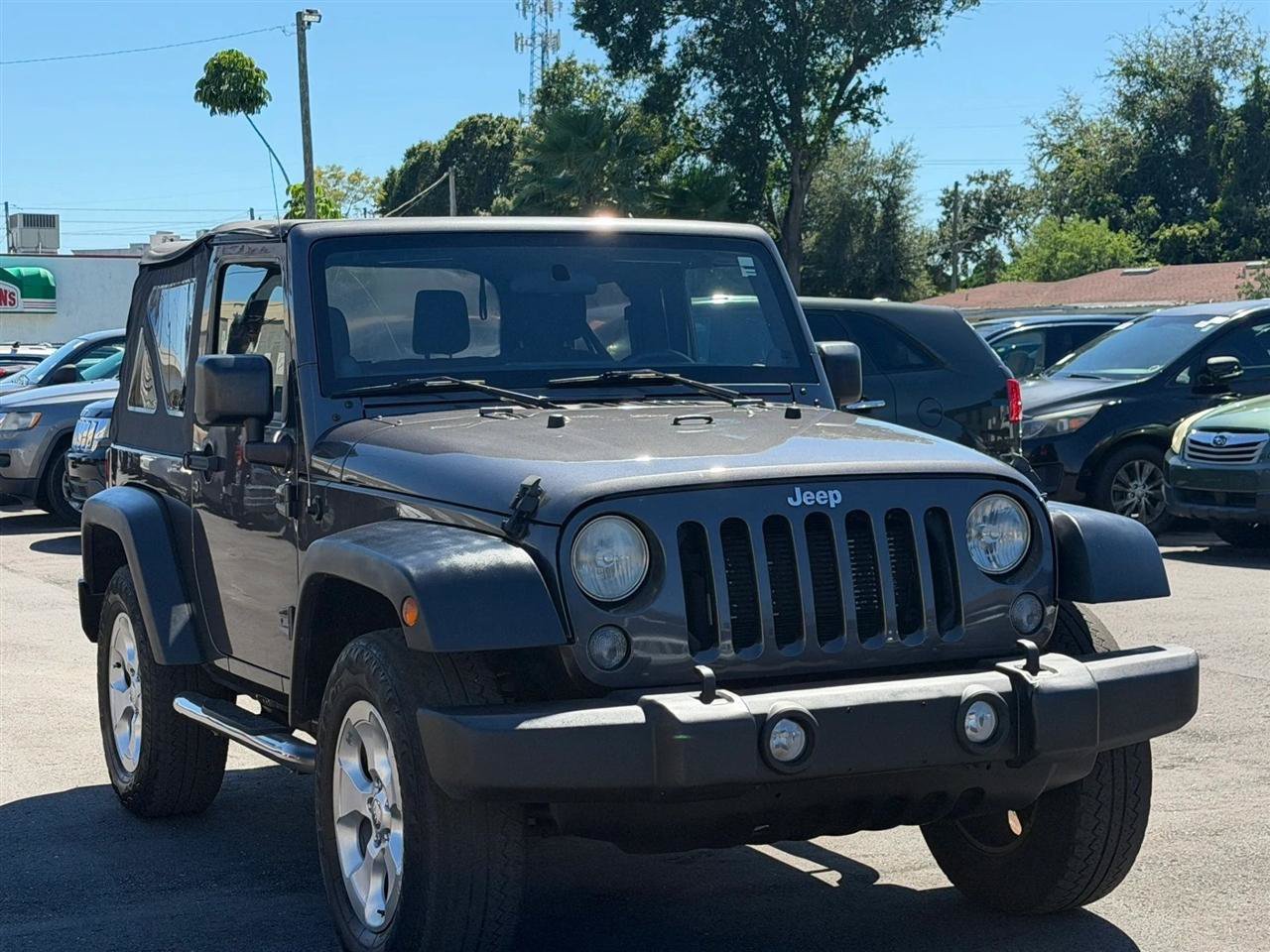 Used 2014 Jeep Wrangler Sport w/ Connectivity Group AWD/4WD image 8